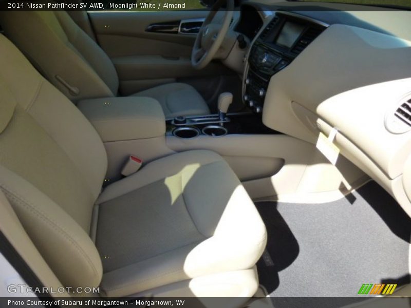 Moonlight White / Almond 2014 Nissan Pathfinder SV AWD