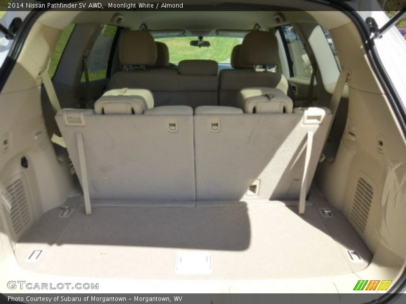 Moonlight White / Almond 2014 Nissan Pathfinder SV AWD