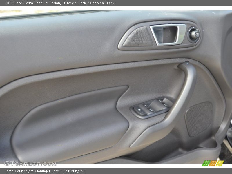 Tuxedo Black / Charcoal Black 2014 Ford Fiesta Titanium Sedan