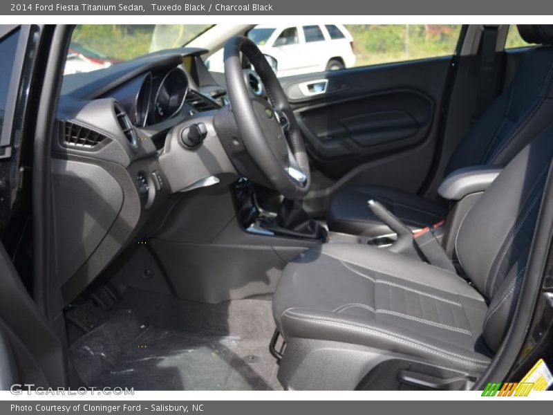 Tuxedo Black / Charcoal Black 2014 Ford Fiesta Titanium Sedan