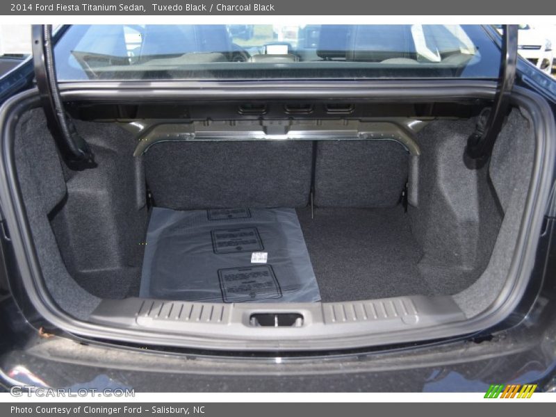 Tuxedo Black / Charcoal Black 2014 Ford Fiesta Titanium Sedan