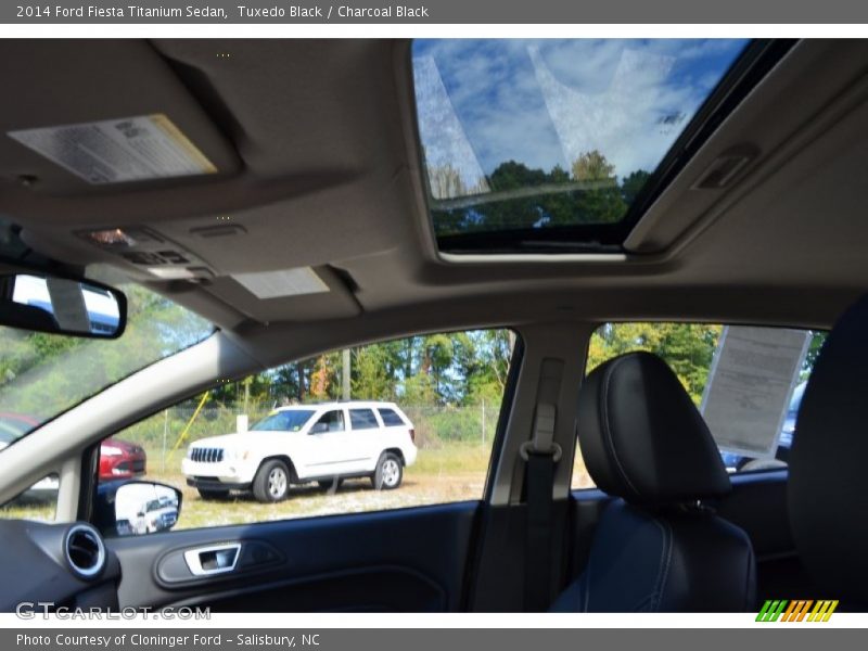 Tuxedo Black / Charcoal Black 2014 Ford Fiesta Titanium Sedan
