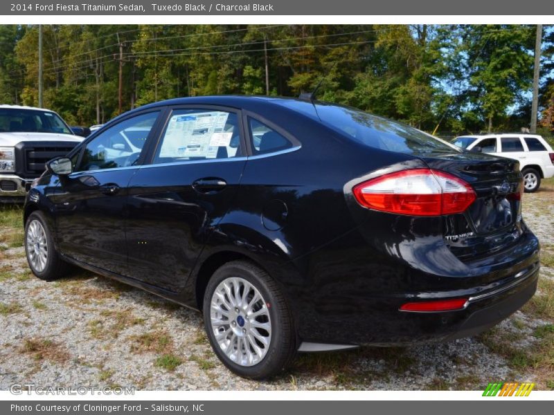 Tuxedo Black / Charcoal Black 2014 Ford Fiesta Titanium Sedan