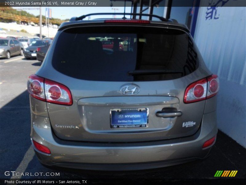 Mineral Gray / Gray 2012 Hyundai Santa Fe SE V6