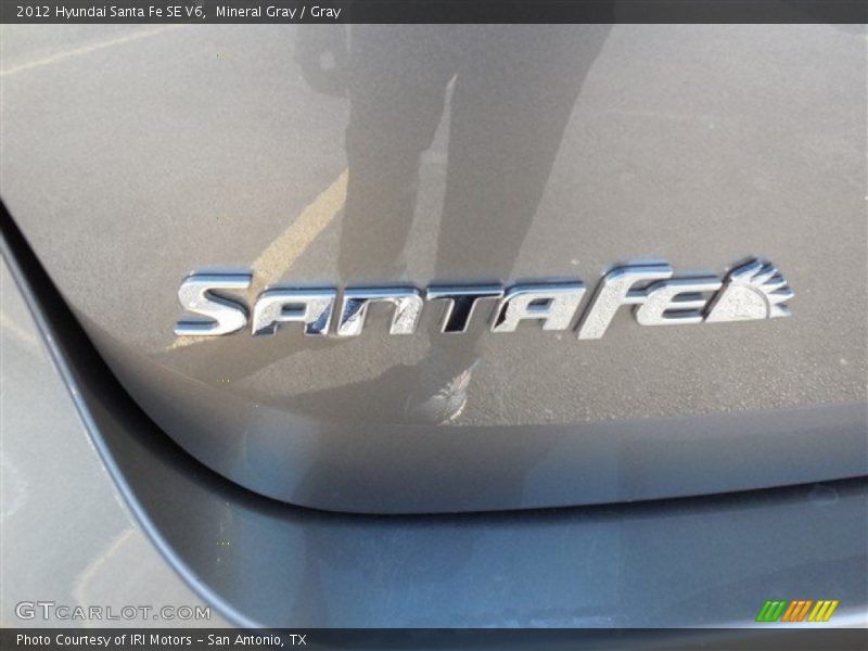 Mineral Gray / Gray 2012 Hyundai Santa Fe SE V6