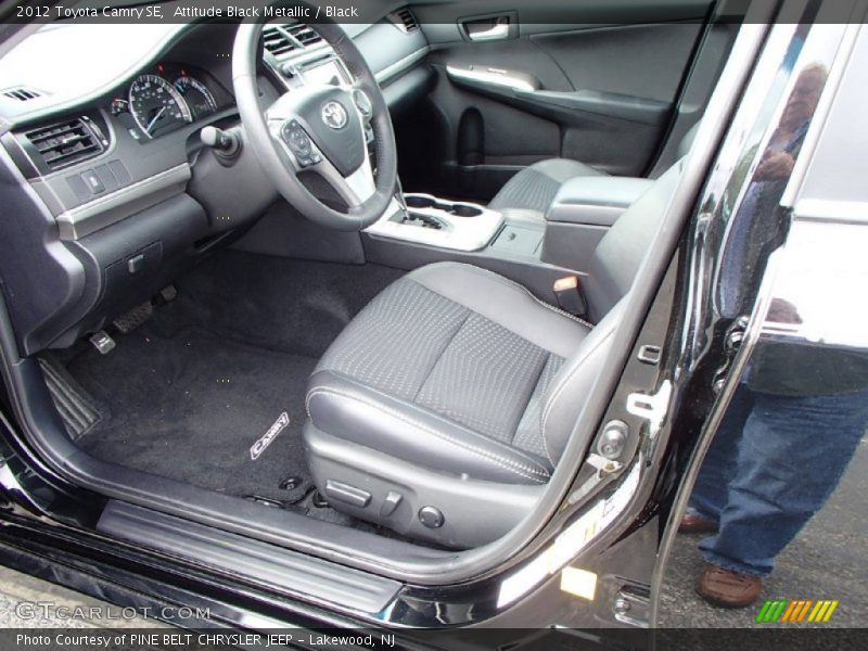 Attitude Black Metallic / Black 2012 Toyota Camry SE