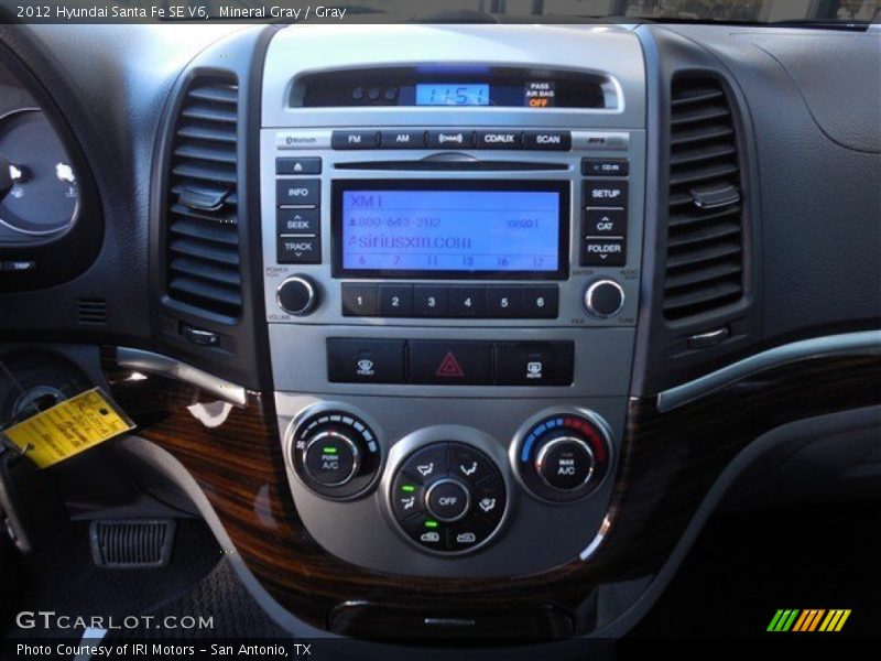 Mineral Gray / Gray 2012 Hyundai Santa Fe SE V6