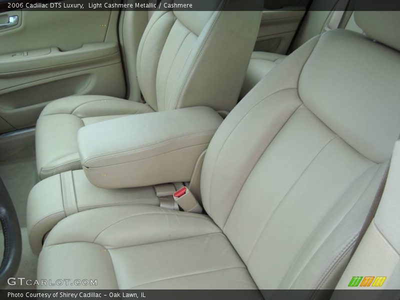 Light Cashmere Metallic / Cashmere 2006 Cadillac DTS Luxury