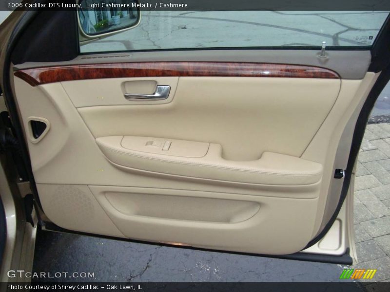 Light Cashmere Metallic / Cashmere 2006 Cadillac DTS Luxury