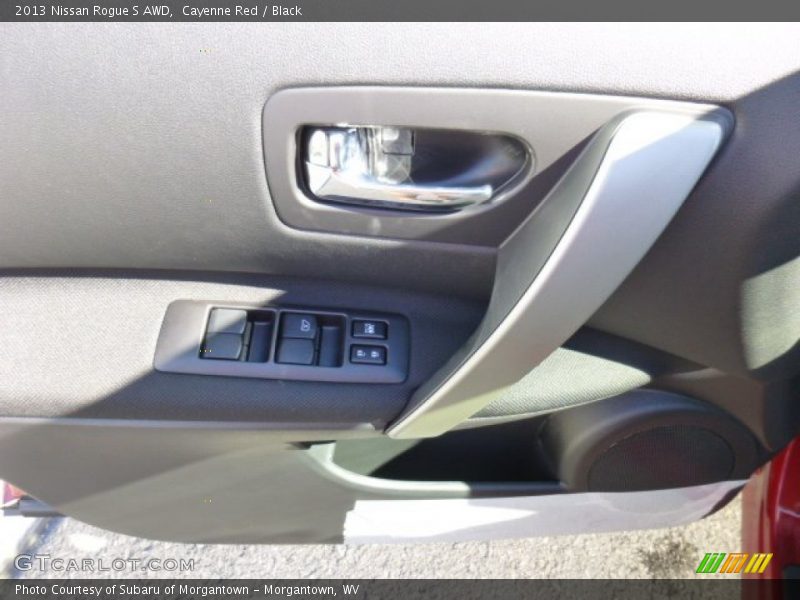 Cayenne Red / Black 2013 Nissan Rogue S AWD