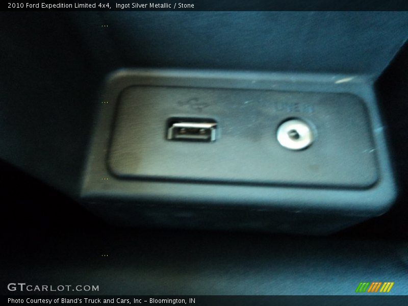 Ingot Silver Metallic / Stone 2010 Ford Expedition Limited 4x4