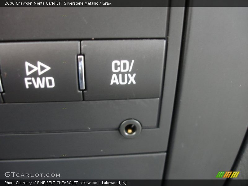 Silverstone Metallic / Gray 2006 Chevrolet Monte Carlo LT