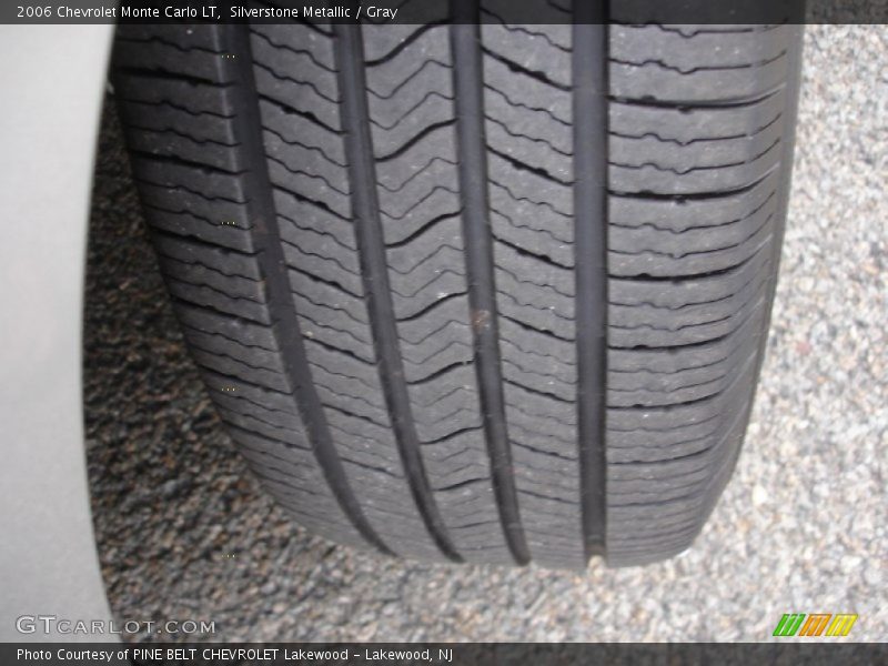 Silverstone Metallic / Gray 2006 Chevrolet Monte Carlo LT