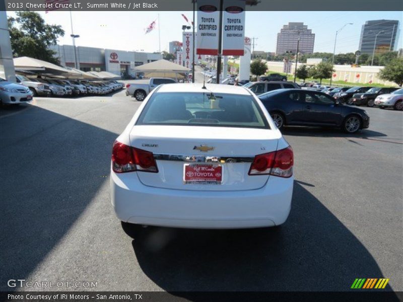 Summit White / Jet Black 2013 Chevrolet Cruze LT