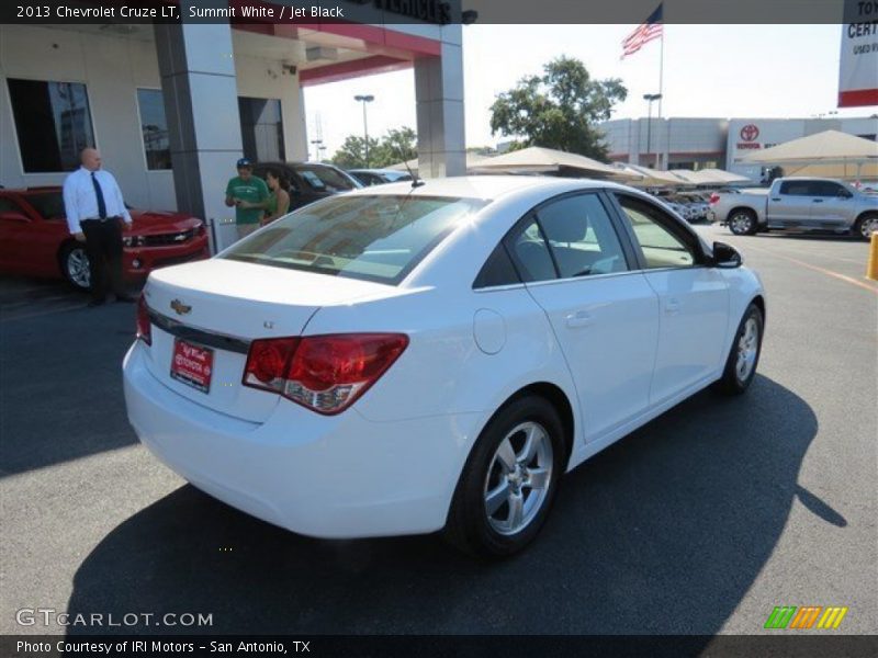 Summit White / Jet Black 2013 Chevrolet Cruze LT