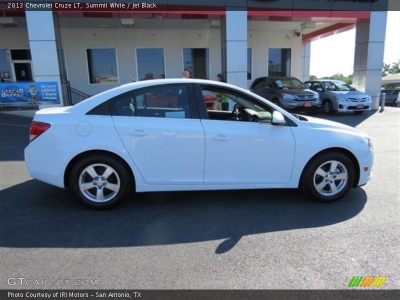 Summit White / Jet Black 2013 Chevrolet Cruze LT