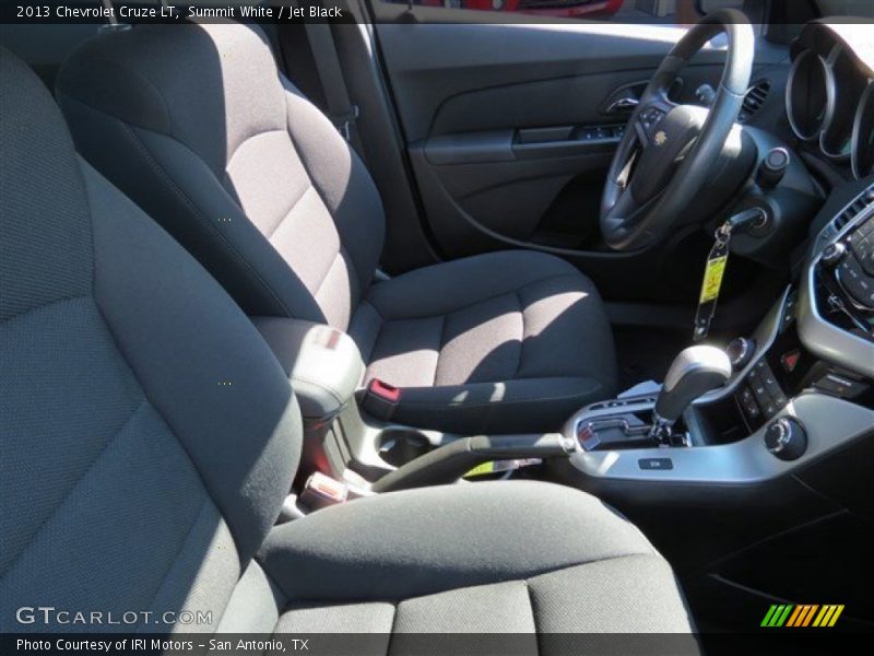 Summit White / Jet Black 2013 Chevrolet Cruze LT