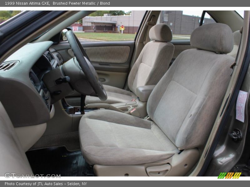 Brushed Pewter Metallic / Blond 1999 Nissan Altima GXE