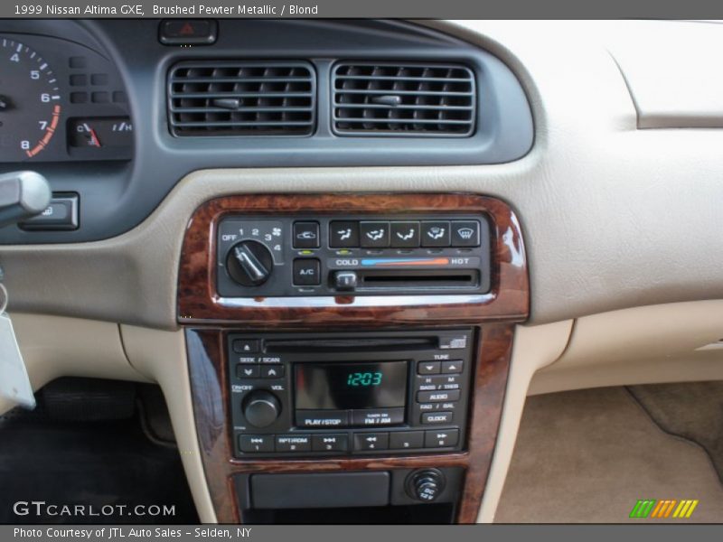 Brushed Pewter Metallic / Blond 1999 Nissan Altima GXE