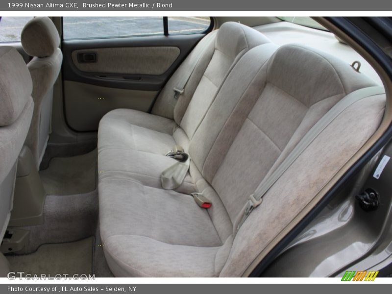Brushed Pewter Metallic / Blond 1999 Nissan Altima GXE
