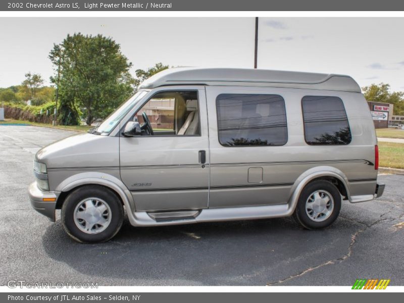 Light Pewter Metallic / Neutral 2002 Chevrolet Astro LS