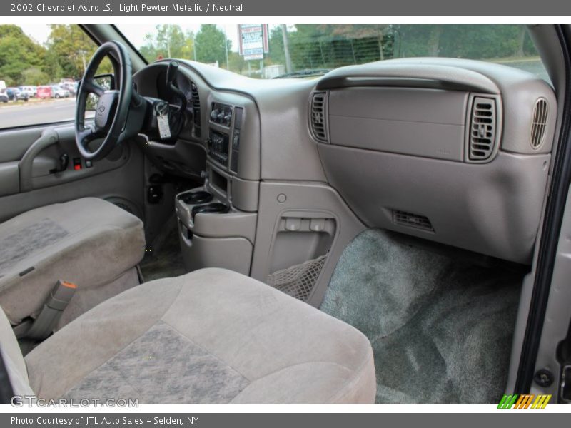 Dashboard of 2002 Astro LS