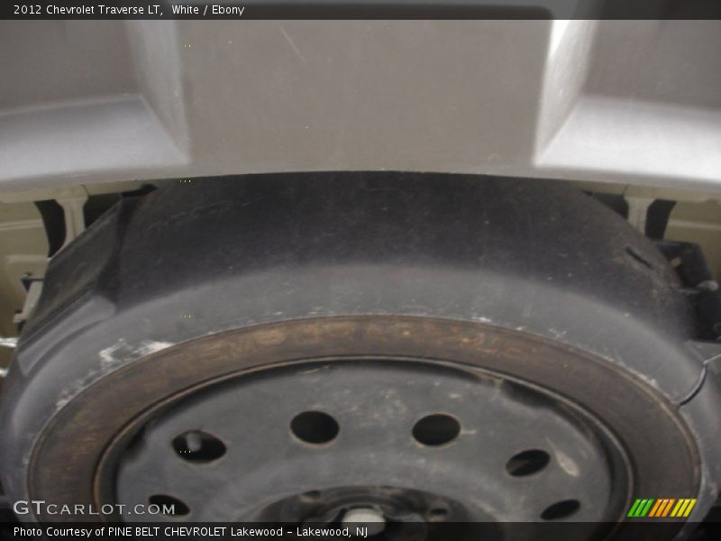 White / Ebony 2012 Chevrolet Traverse LT