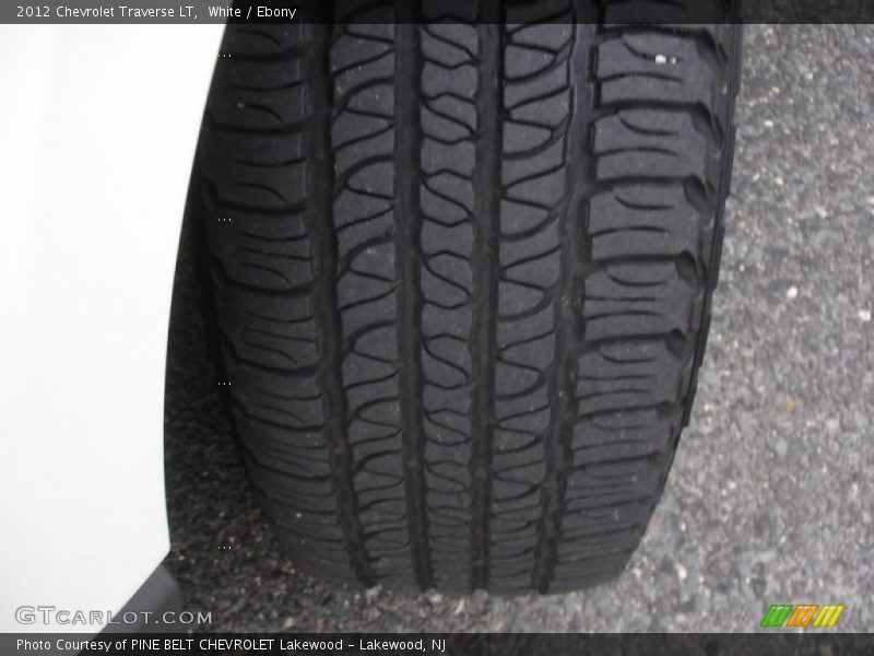 White / Ebony 2012 Chevrolet Traverse LT