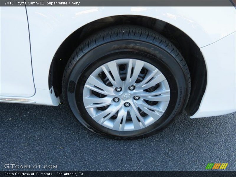 Super White / Ivory 2013 Toyota Camry LE