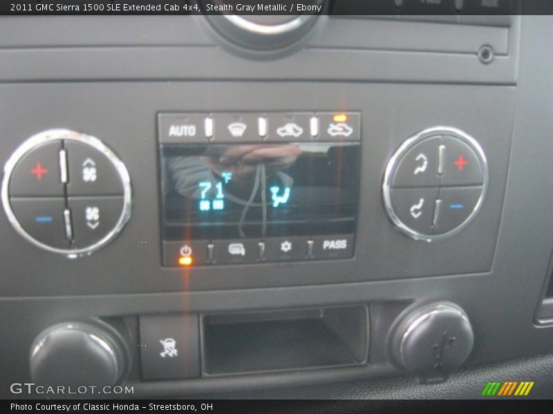 Stealth Gray Metallic / Ebony 2011 GMC Sierra 1500 SLE Extended Cab 4x4