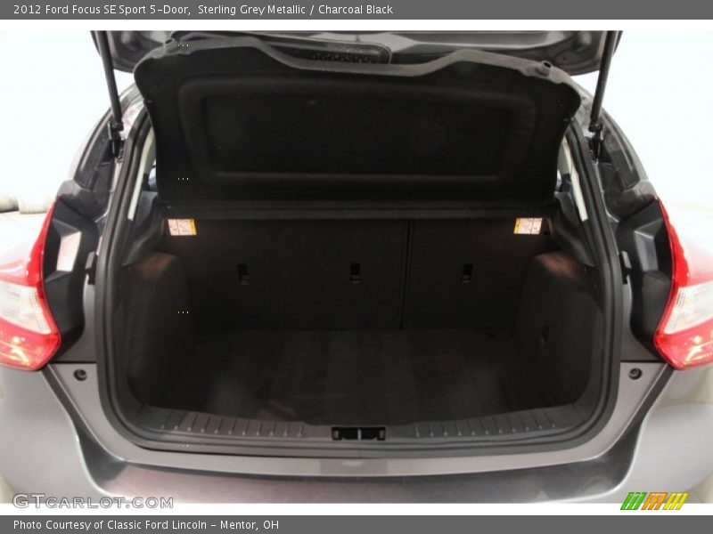 Sterling Grey Metallic / Charcoal Black 2012 Ford Focus SE Sport 5-Door