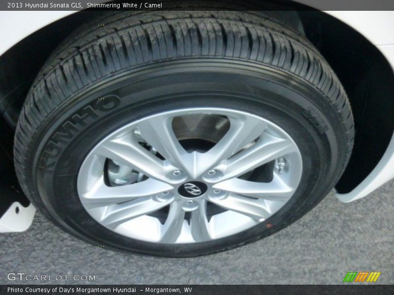 Shimmering White / Camel 2013 Hyundai Sonata GLS