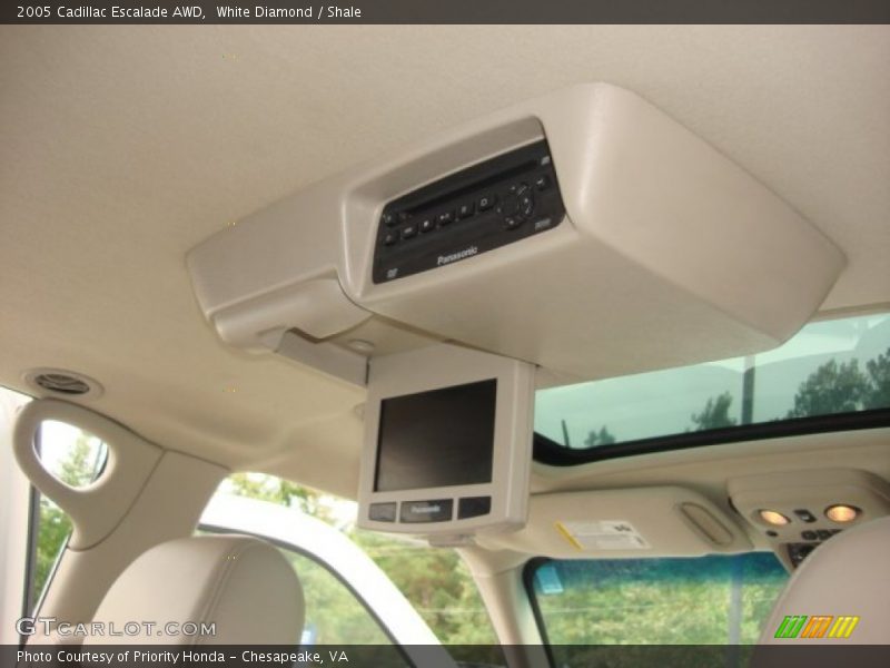 White Diamond / Shale 2005 Cadillac Escalade AWD