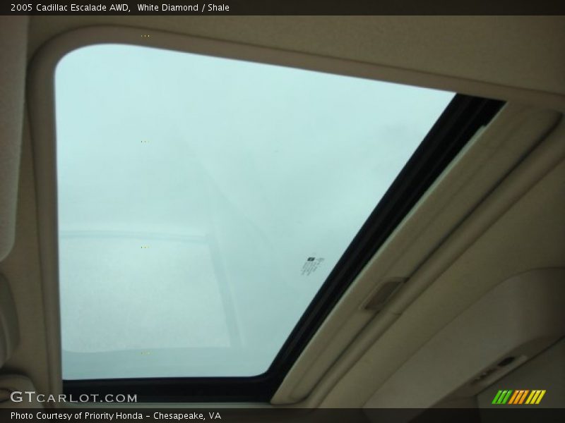 White Diamond / Shale 2005 Cadillac Escalade AWD