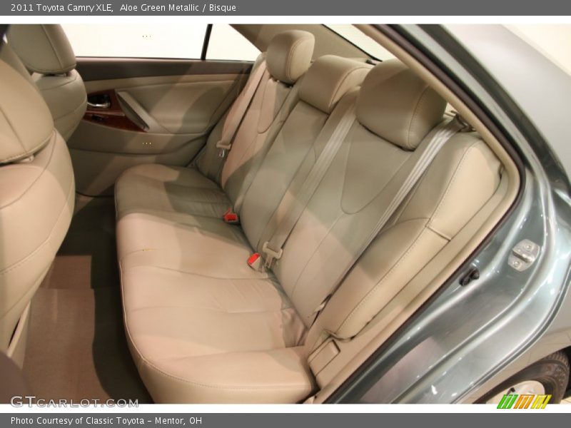 Aloe Green Metallic / Bisque 2011 Toyota Camry XLE