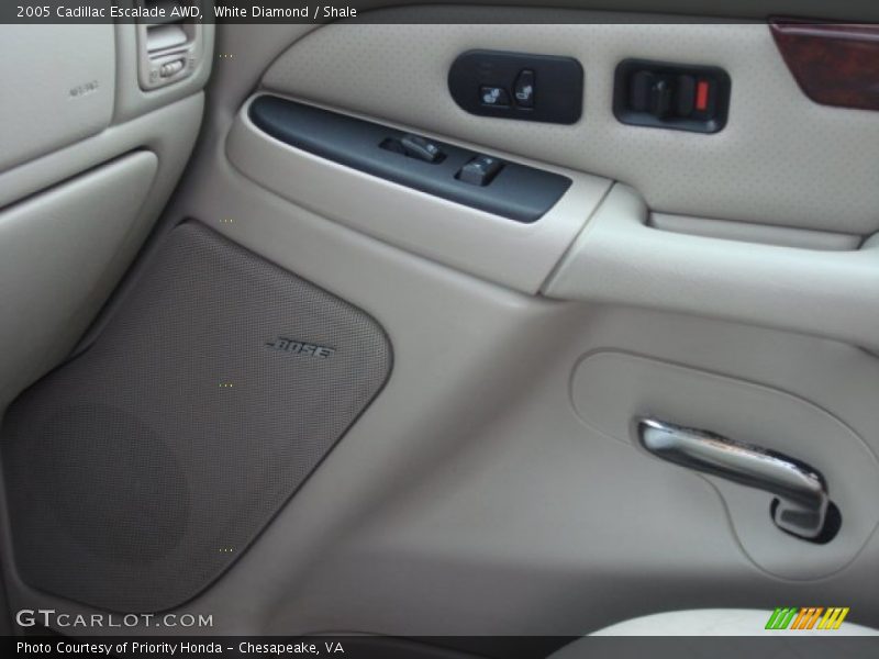 White Diamond / Shale 2005 Cadillac Escalade AWD