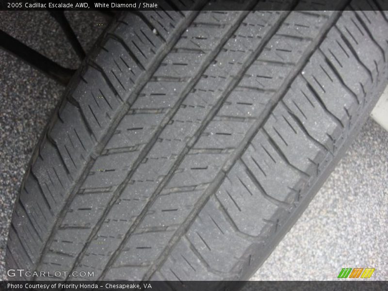 White Diamond / Shale 2005 Cadillac Escalade AWD