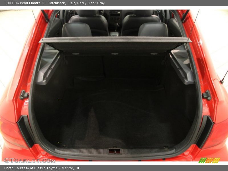 Rally Red / Dark Gray 2003 Hyundai Elantra GT Hatchback