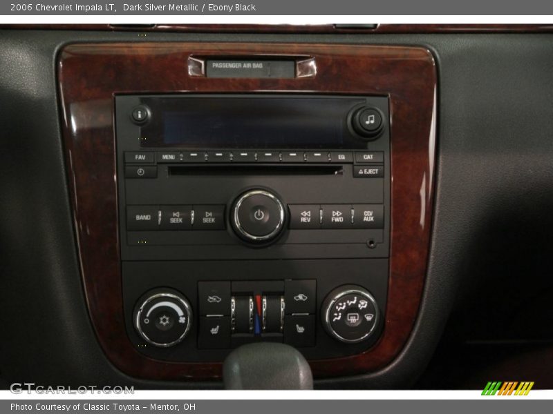 Controls of 2006 Impala LT
