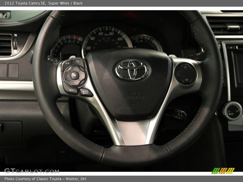 Super White / Black 2012 Toyota Camry SE