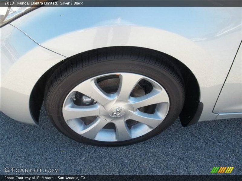 Silver / Black 2013 Hyundai Elantra Limited