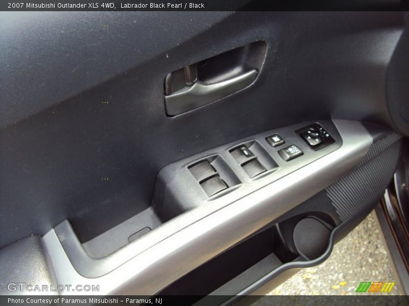 Labrador Black Pearl / Black 2007 Mitsubishi Outlander XLS 4WD