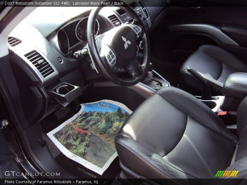 Labrador Black Pearl / Black 2007 Mitsubishi Outlander XLS 4WD