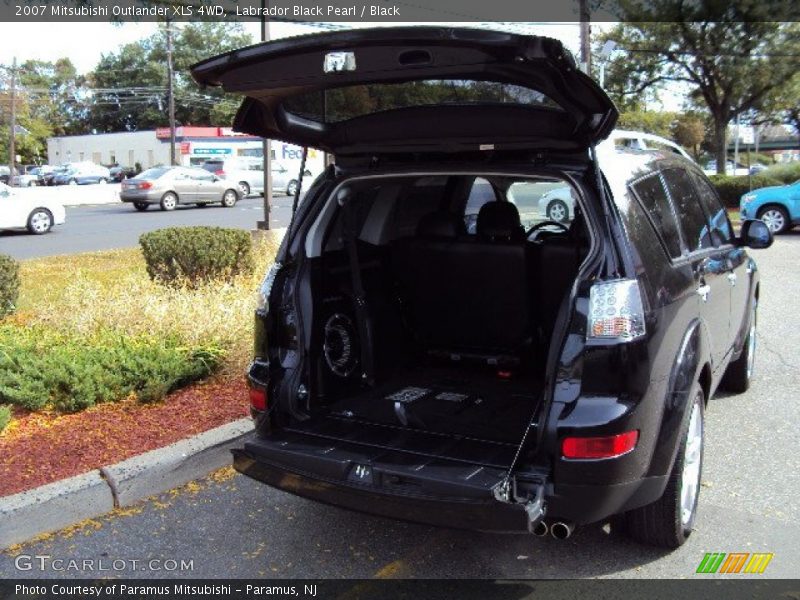 Labrador Black Pearl / Black 2007 Mitsubishi Outlander XLS 4WD