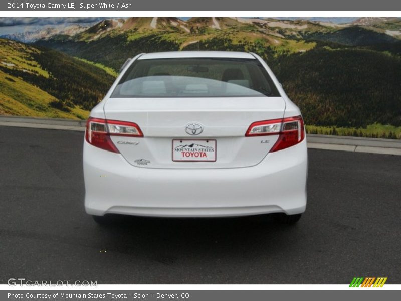 Super White / Ash 2014 Toyota Camry LE