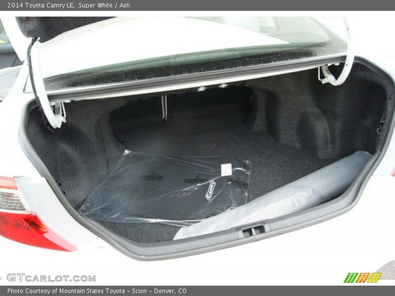 Super White / Ash 2014 Toyota Camry LE