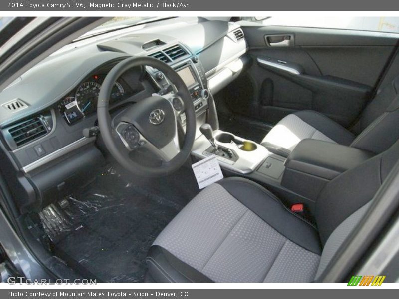 Magnetic Gray Metallic / Black/Ash 2014 Toyota Camry SE V6