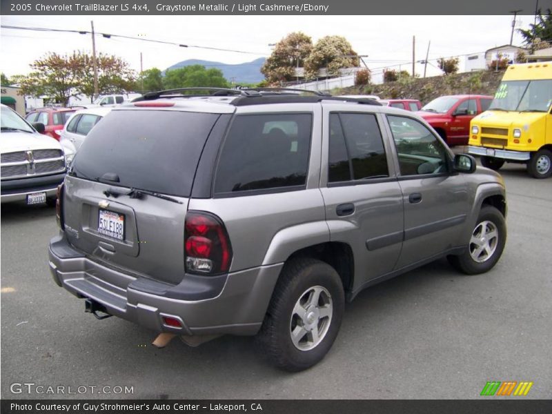 Graystone Metallic / Light Cashmere/Ebony 2005 Chevrolet TrailBlazer LS 4x4