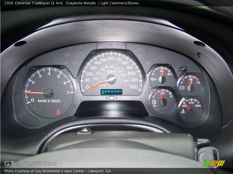 Graystone Metallic / Light Cashmere/Ebony 2005 Chevrolet TrailBlazer LS 4x4