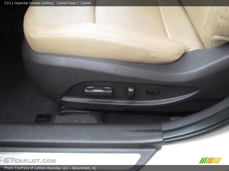 Camel Pearl / Camel 2011 Hyundai Sonata Limited